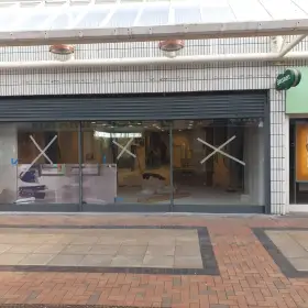 Installation complete on the new shop front at Birkenhead Specsavers: Click Here To View Larger Image